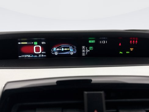 Used 2017 Toyota Prius Two image 13