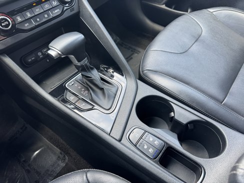 Used 2019 Kia Niro EX Premium w/ Sunroof Package image 29