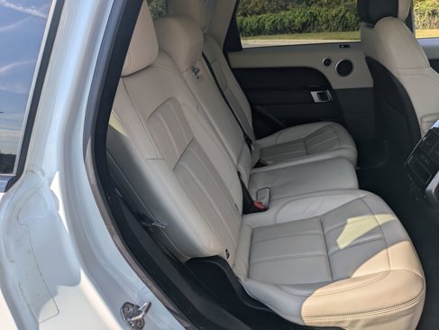 Used 2019 Land Rover Range Rover Sport HSE image 27