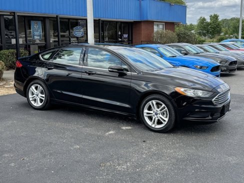 Used 2018 Ford Fusion SE image 8