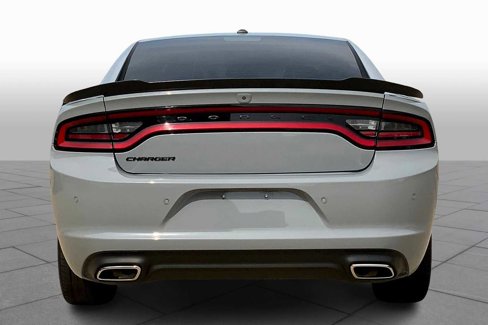 Used 2022 Dodge Charger SXT w/ Blacktop Package image 4