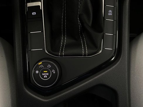 New 2025 Volkswagen Taos S image 23