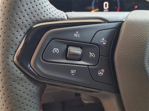 New 2025 Chevrolet Trax RS w/ Sunroof Package image 24