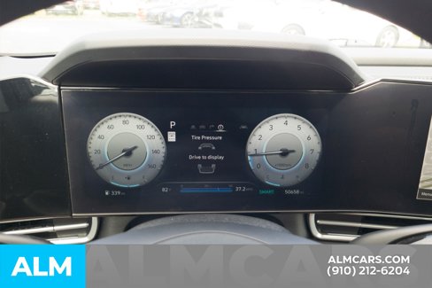 Used 2024 Hyundai Elantra SEL image 28