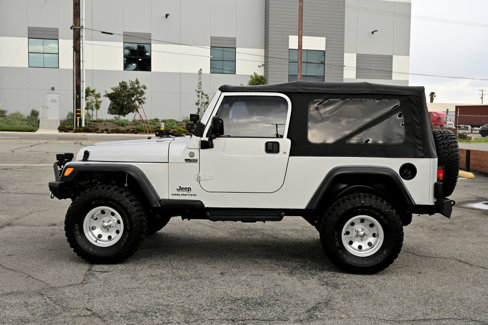 Used 2004 Jeep Wrangler 4WD image 5