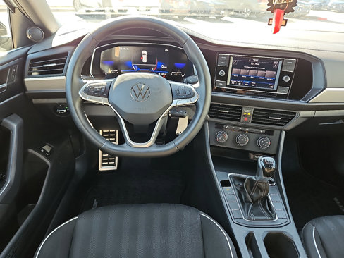 Certified 2024 Volkswagen Jetta Sport image 7