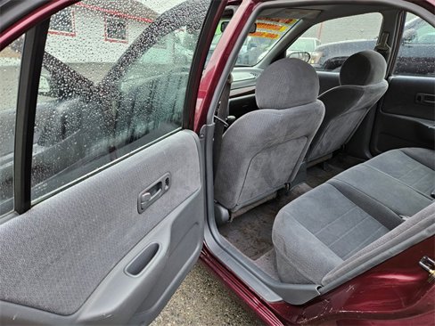 Used 1997 Nissan Altima GXE image 15
