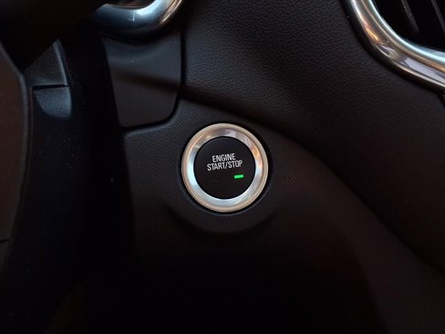 Used 2019 Chevrolet Equinox LT image 14
