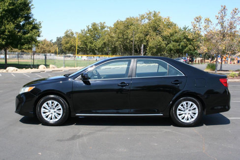 Used 2012 Toyota Camry LE image 7