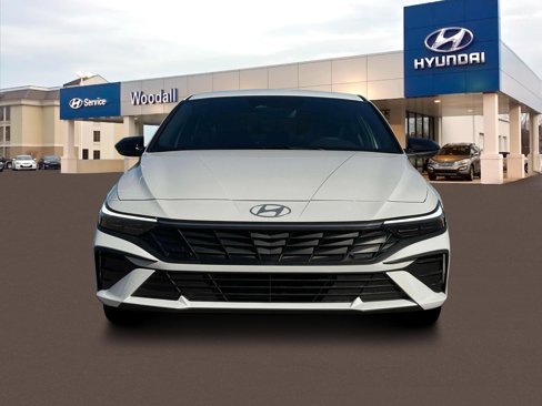 New 2025 Hyundai Elantra SEL image 12