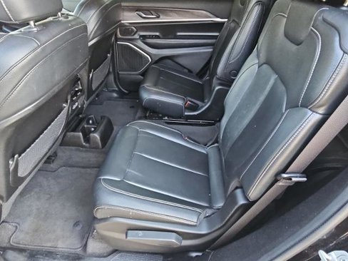 Used 2021 Jeep Grand Cherokee L Limited image 24