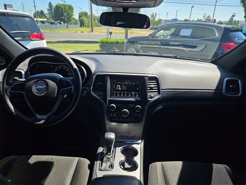 Used 2021 Jeep Grand Cherokee Laredo image 25