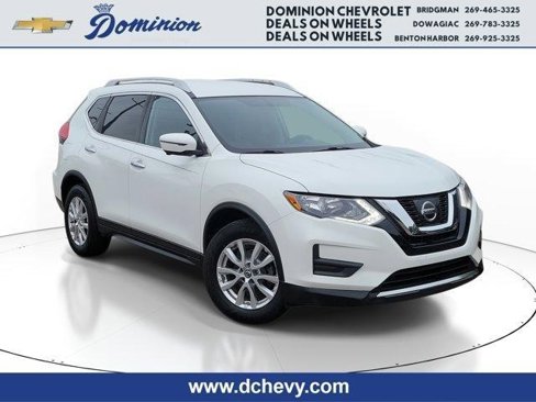Used 2017 Nissan Rogue SV w/ SV Premium Package image 1