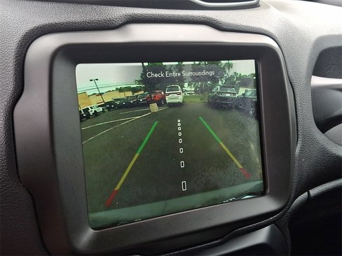 Used 2021 Jeep Renegade Trailhawk image 17
