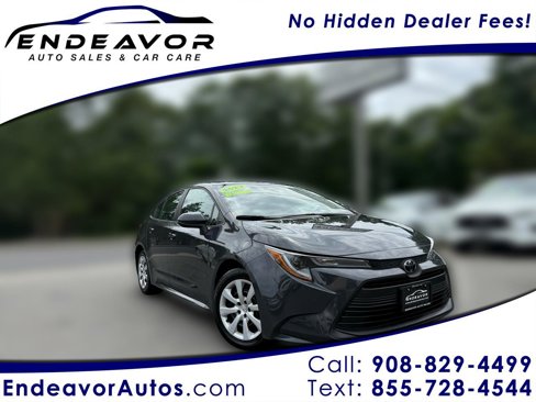 Used 2023 Toyota Corolla LE image 1