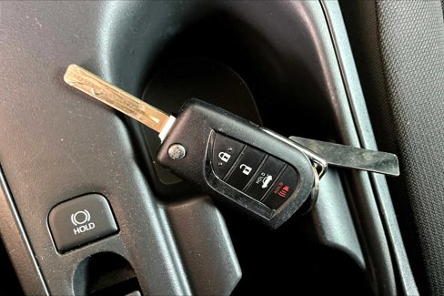 Used 2024 Toyota Corolla LE image 13