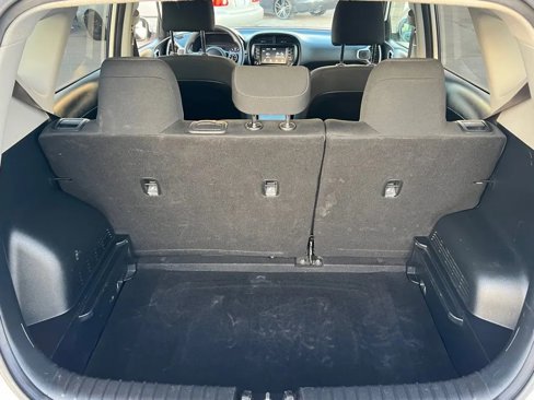 Used 2021 Kia Soul S image 10