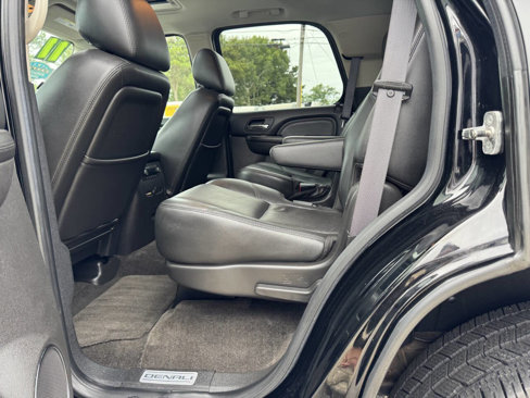 Used 2011 GMC Yukon Denali image 31