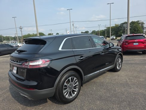 Used 2020 Lincoln Nautilus Reserve image 5