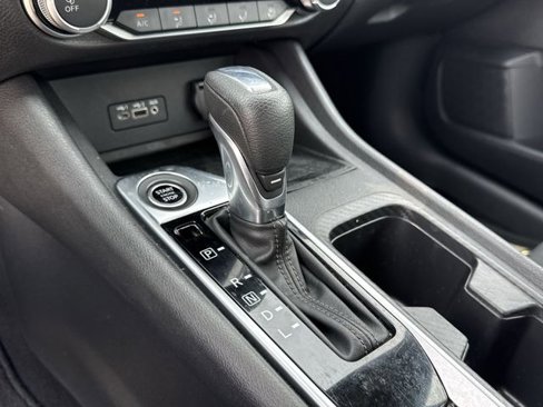 Used 2022 Nissan Sentra SV image 13