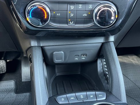 New 2025 Chevrolet TrailBlazer LT w/ LPO, Blackout Package image 29