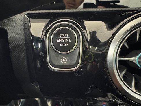 Used 2020 Mercedes-Benz A 220 4MATIC image 23