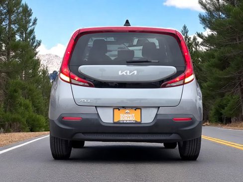 Used 2022 Kia Soul LX w/ Technology Package image 6