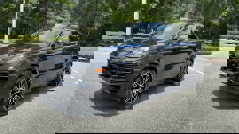 Certified 2024 Porsche Cayenne Coupe image 4