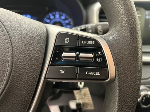 Used 2020 Kia Sorento LX image 45