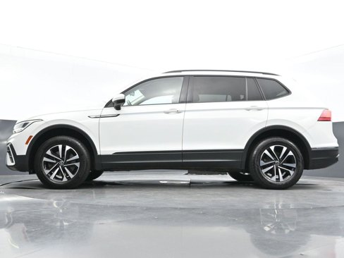 Used 2022 Volkswagen Tiguan S image 46