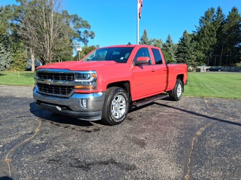 Used 2019 Chevrolet Silverado 1500 LT w/ All Star Edition image 2