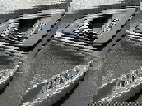 Used 2025 Chevrolet Malibu LT image 24