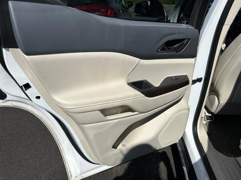 Used 2022 GMC Acadia Denali w/ Trailering Package image 11