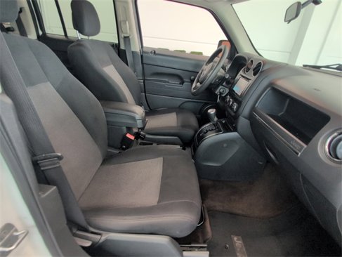 Used 2014 Jeep Patriot Sport image 16