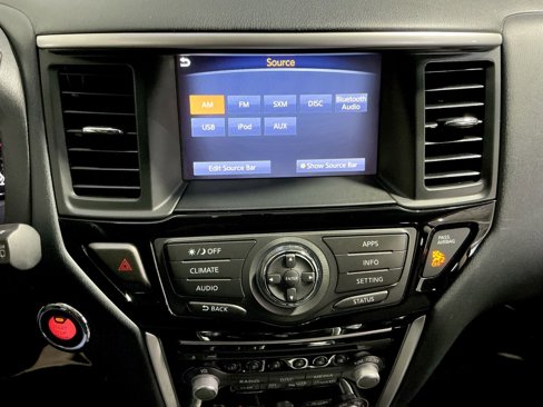 Used 2020 Nissan Pathfinder S image 26