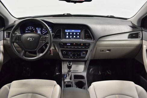 Used 2017 Hyundai Sonata SE w/ Cargo Package image 13