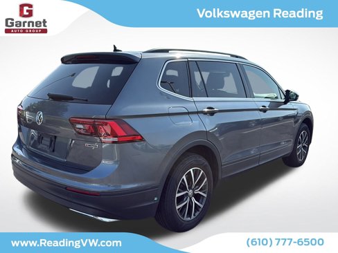 Used 2019 Volkswagen Tiguan SE w/ Panoramic Sunroof Package image 4