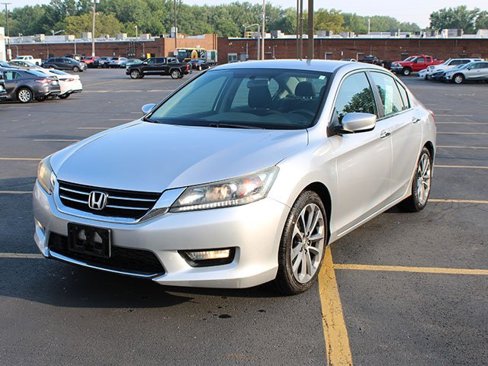Used 2014 Honda Accord Sport image 2