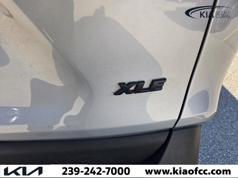 Used 2019 Toyota RAV4 XLE image 8