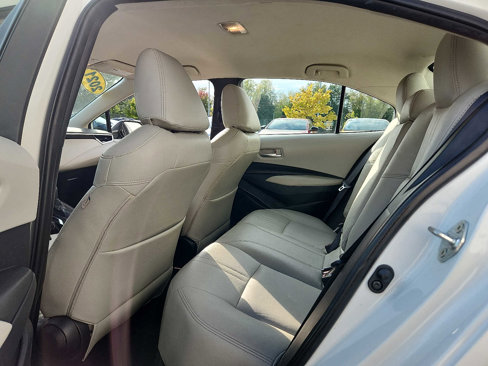 Used 2021 Toyota Corolla LE image 10