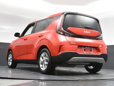 New 2025 Kia Soul LX image 12