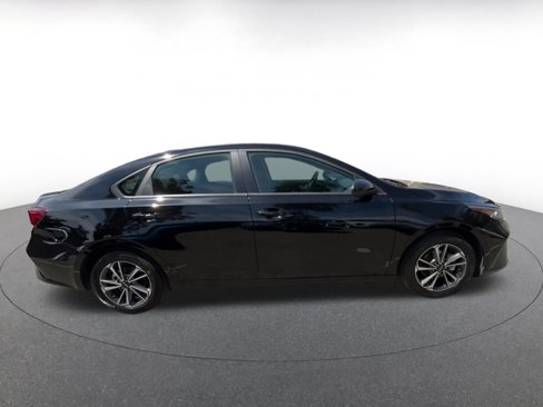 Used 2024 Kia Forte LXS image 16