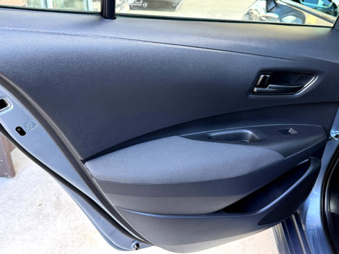 Used 2022 Toyota Corolla LE image 11