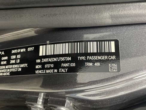 Used 2018 Alfa Romeo Giulia AWD image 37