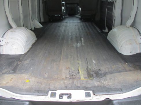 Used 2014 Chevrolet Express 2500 image 9