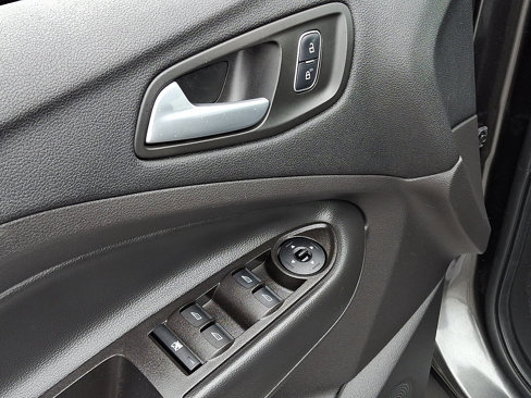 Used 2018 Ford Escape SE w/ SE Sport Appearance Package image 14