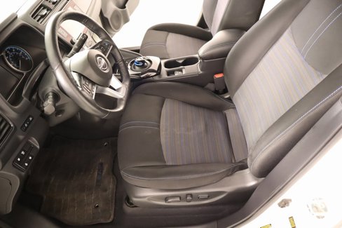 Used 2023 Nissan Leaf SV Plus image 12