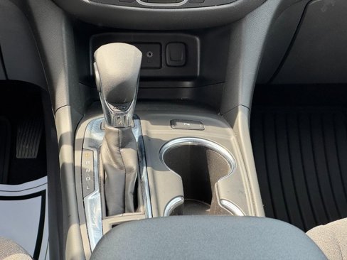 Used 2022 Chevrolet Equinox LT image 14