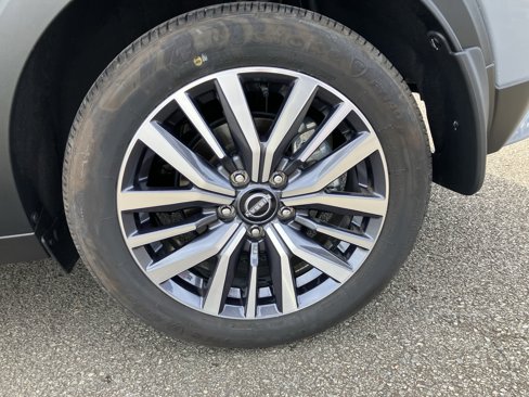 Certified 2024 Nissan Kicks SV image 5