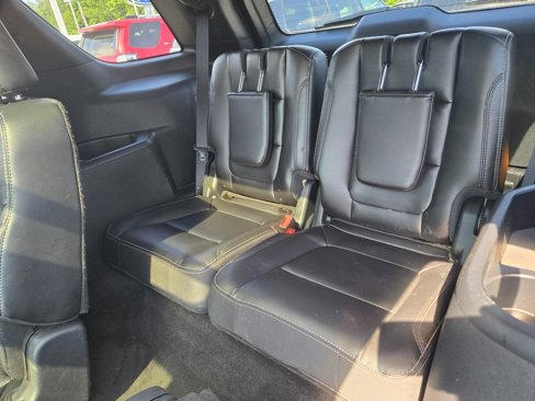 Used 2017 Ford Explorer Limited w/ Equipment Group 301A image 9